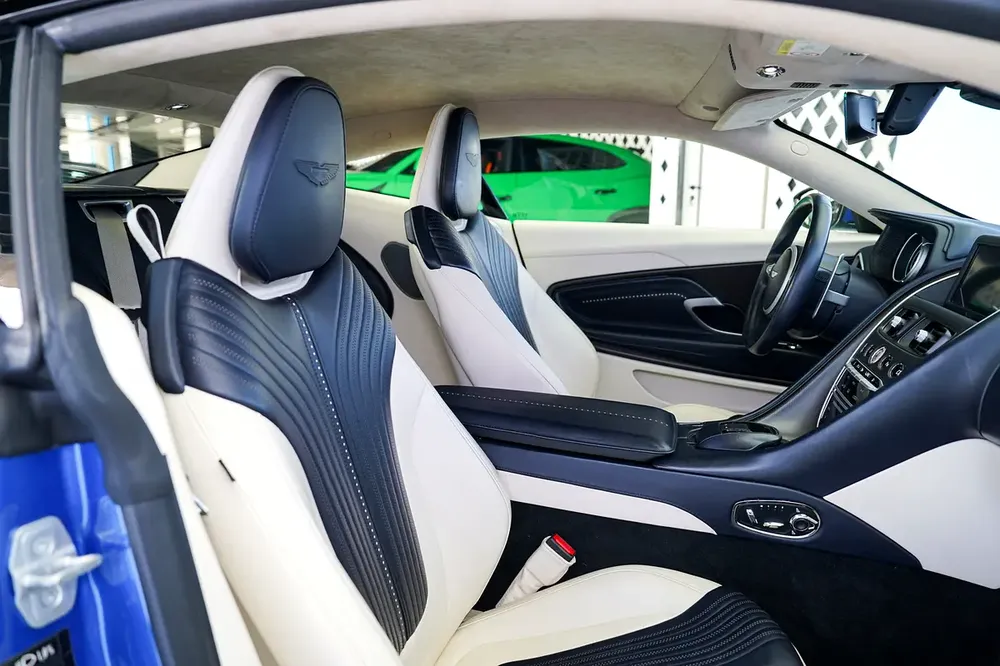 DB11 V12 | TWO TONE INTERIOR | WARRANTY AVAILABLE - Image 14