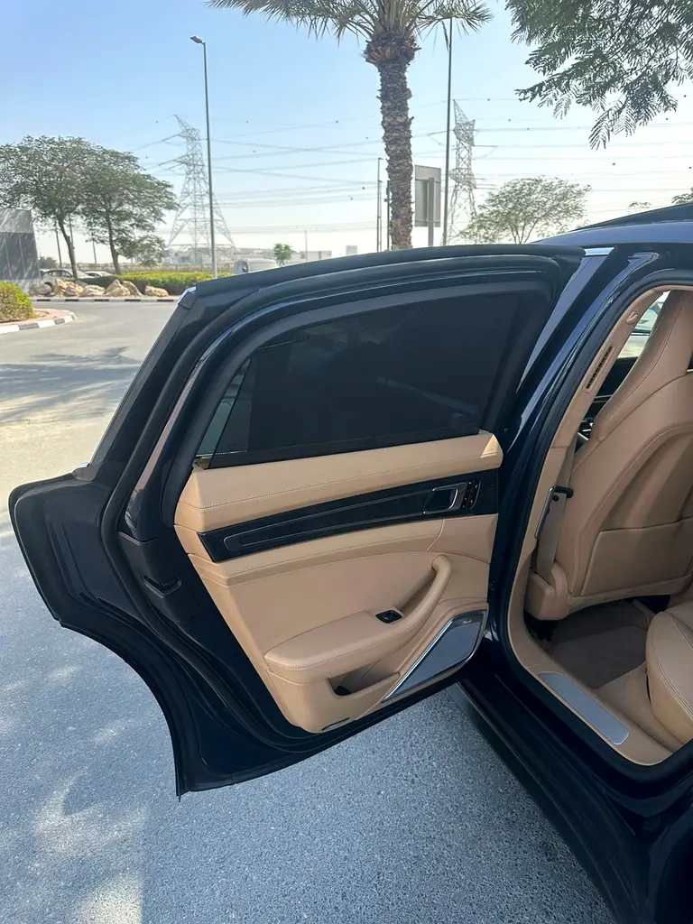 PORSCHE PANAMERA TURBO FULL OPTION GCC SPECS SINGLE OWNER FULL SERVICE HISTORY FROM AL NABOODA - Image 14