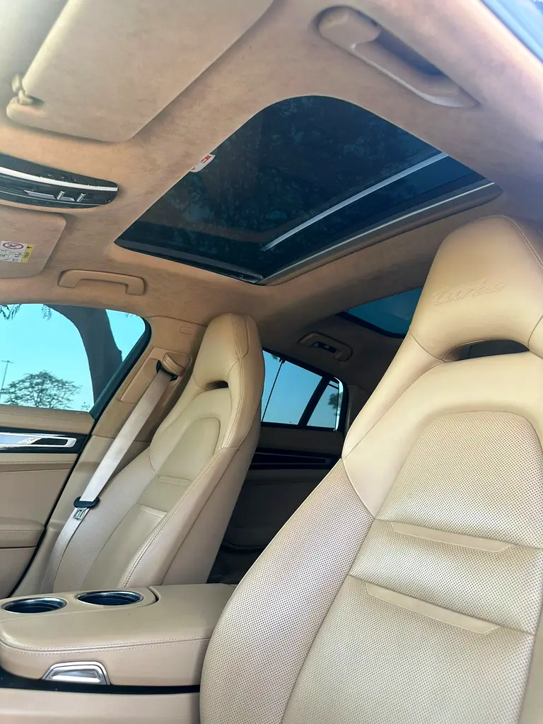 PORSCHE PANAMERA TURBO FULL OPTION GCC SPECS SINGLE OWNER FULL SERVICE HISTORY FROM AL NABOODA - Image 15