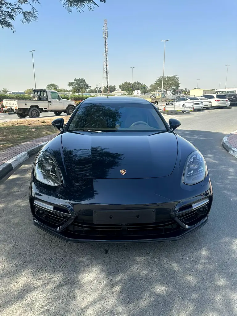 PORSCHE PANAMERA TURBO FULL OPTION GCC SPECS SINGLE OWNER FULL SERVICE HISTORY FROM AL NABOODA - Image 4
