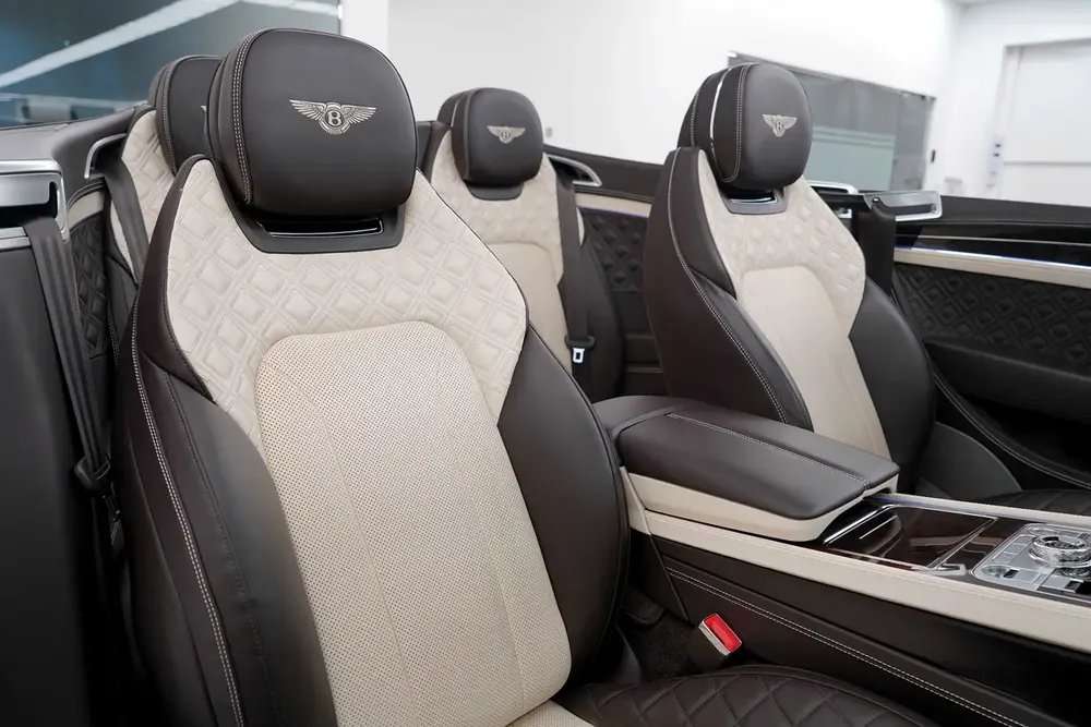 2020 BENTLEY CONTINENTAL GTC / SOFT TOP CONVERTIBLE /  LOW MILEAGE / W12 - Image 12
