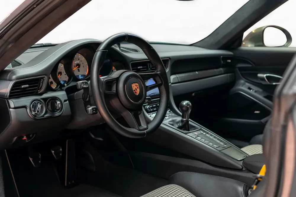 2018 Porsche 911 GT3 TOURING (991.2) | 1 OF 1,800 | GCC Specs | Pristine Condition - Image 14