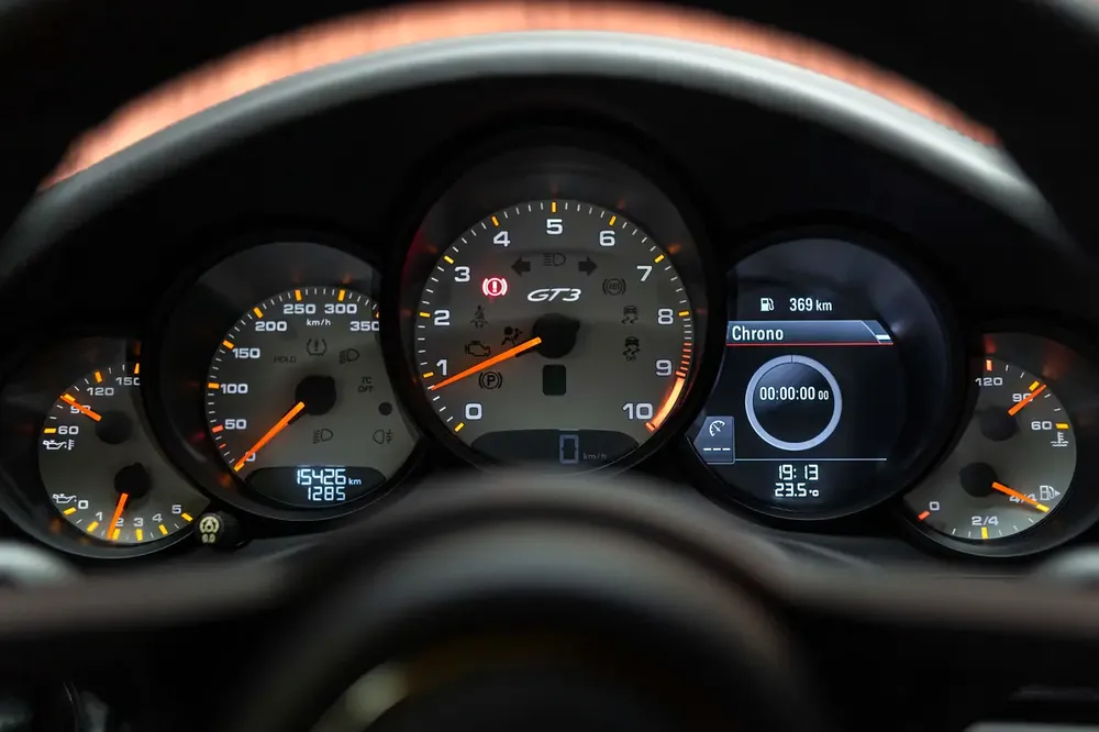 2018 Porsche 911 GT3 TOURING (991.2) | 1 OF 1,800 | GCC Specs | Pristine Condition - Image 18