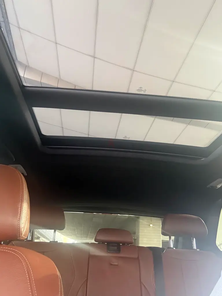 BMW X5 xDrive35i M Sport | Panorama | HUD | Brown Interior | GCC Specs - Image 11