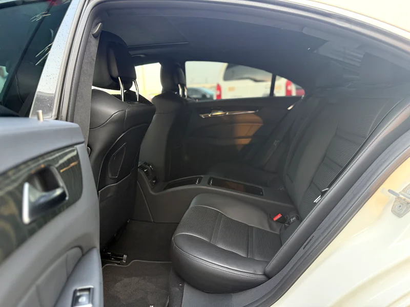 MERCEDES CLS 63 AMG - 2012 - 90,000 kms - JAPANESE SPEC - Image 10