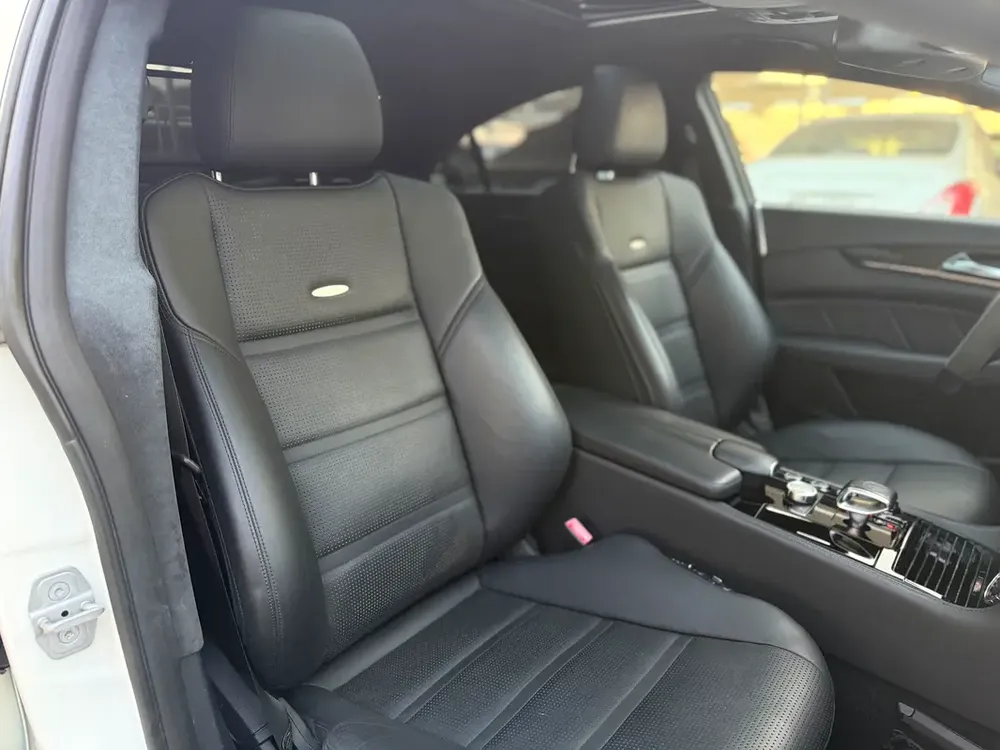 MERCEDES CLS 63 AMG - 2012 - 90,000 kms - JAPANESE SPEC - Image 9