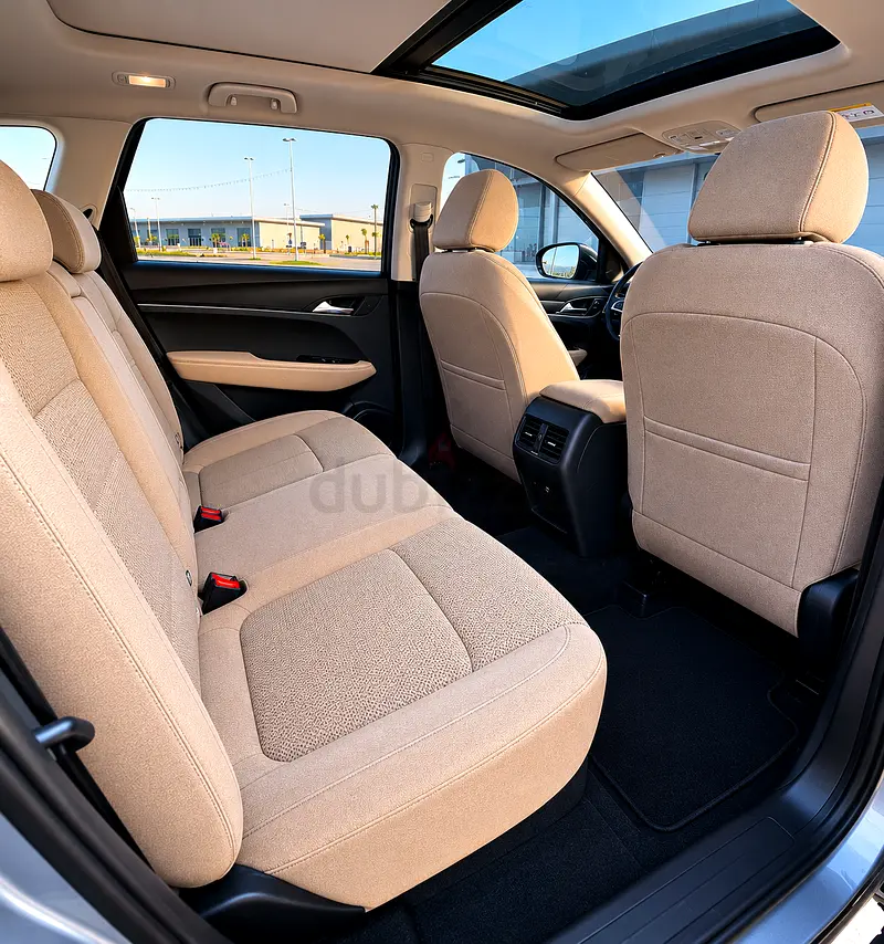 2025 CHEVROLET CAPTIVA - GCC SPECS - 44,000KM - 7 PASSENGER SUV - Image 6