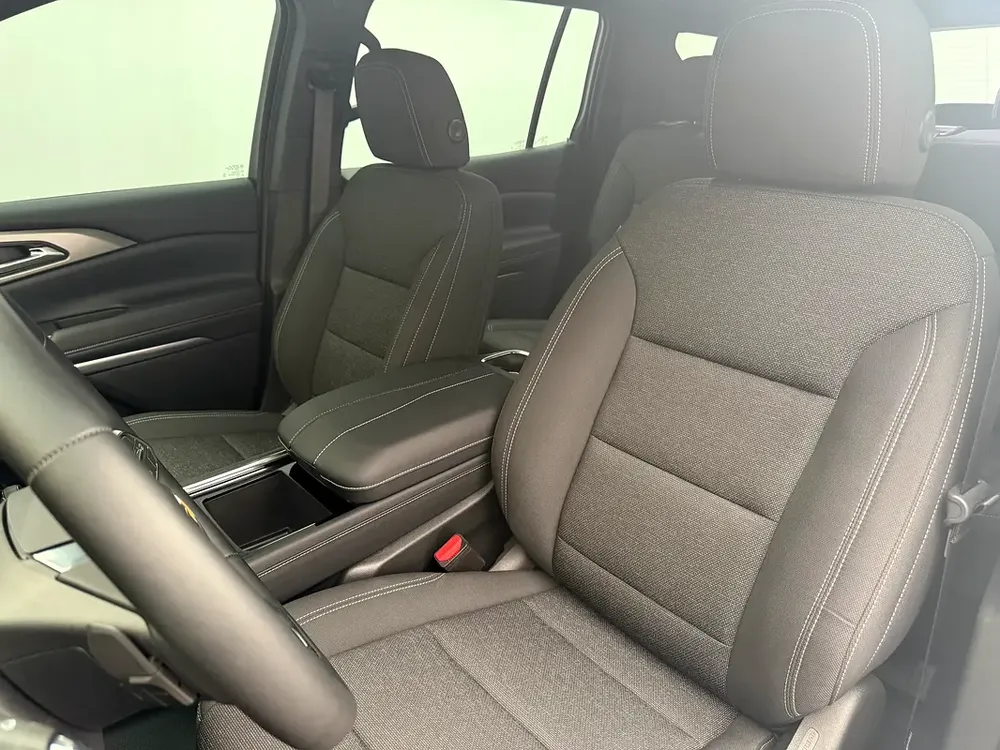 2025 Chevrolet Traverse LT - GCC Specs - Brand New! - Image 7