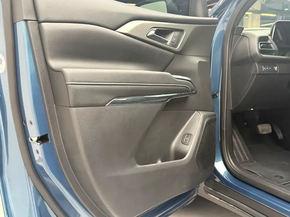 2025 Chevrolet Traverse LT - GCC Specs - Brand New! - Image 9