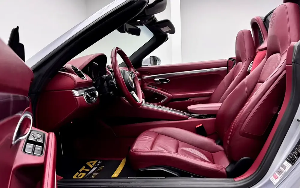2017 Porsche Boxster S, Service History, Excellent Condition, GCC - Image 12