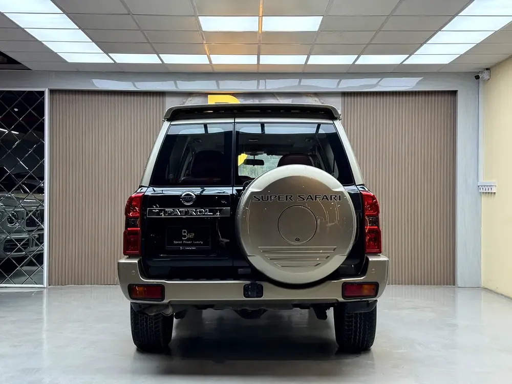 Nissan Patrol Safari Super Safari 2023 GCC Specs - Image 7