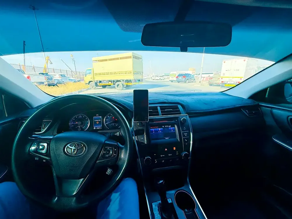 Toyota Camry 2017 - Image 6