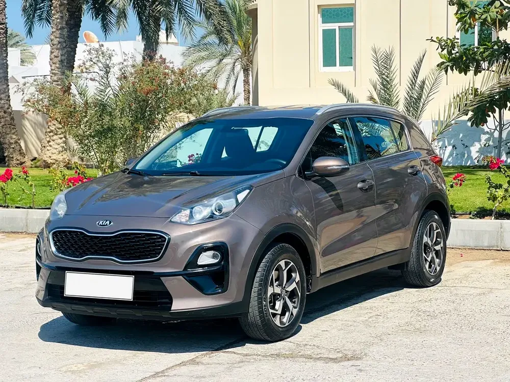 Kia Sportage 2020 Mid option GCC - Image 5