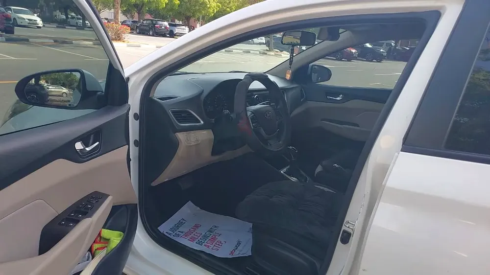 Hyundai Accent 2021 (40K Price Negotiable) - Image 9