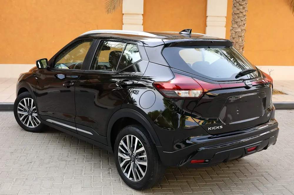 NISSAN KICKS SL 1.6L - GCC SPECS - 5 YEARS UNDER WARRANTY - FREE SERVICE CONTRACT - ACCIDENT FREE - - Image 5