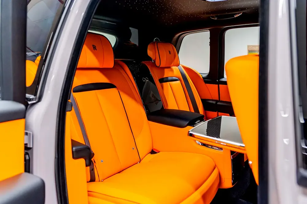 2025 Rolls Royce Cullinan Black Badge - GCC Spec - Warranty Available - Image 14