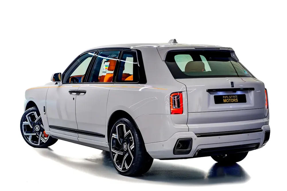 2025 Rolls Royce Cullinan Black Badge - GCC Spec - Warranty Available - Image 5