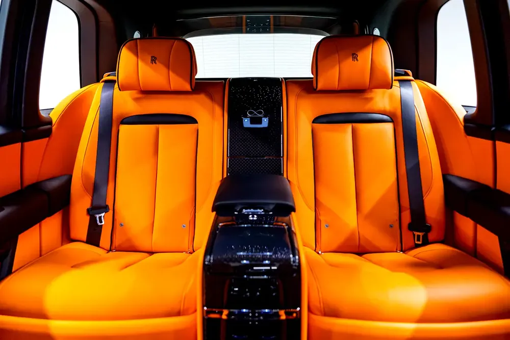 2025 Rolls Royce Cullinan Black Badge - GCC Spec - Warranty Available - Image 9