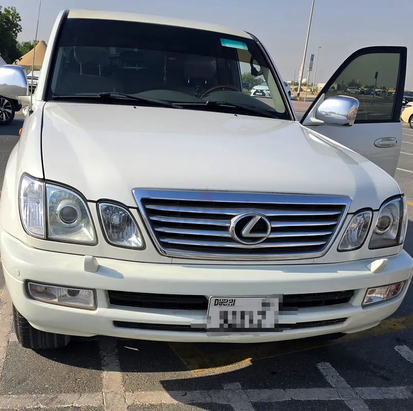 Lexus LX 470 2005 | GCC Specs | Excellent Condition - Image 5