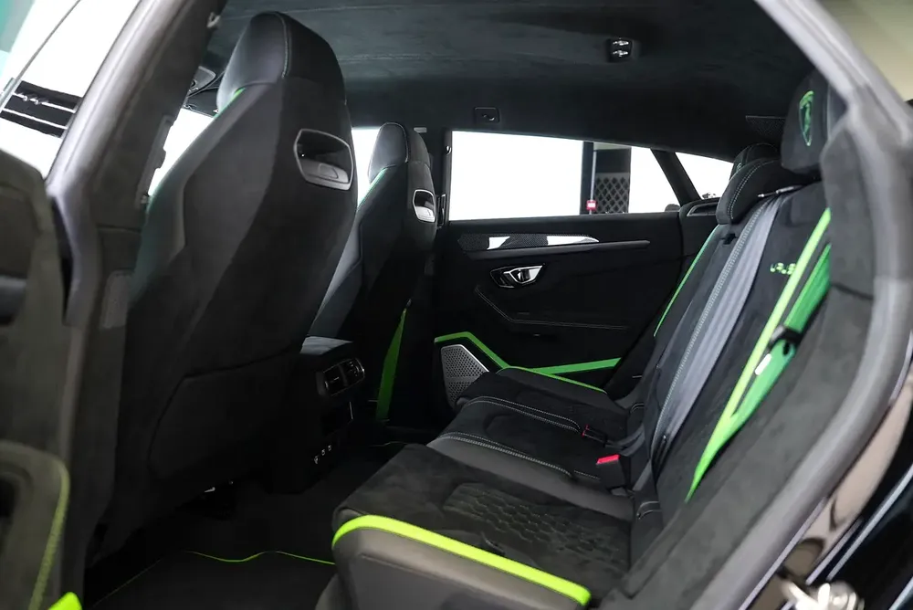 URUS PERFORMANTE - ALCANTARA SEATS - CARBON INTERIOR AND EXTERIOR - TWO TONE INTERIOR - MASSAGE SEAT - Image 10
