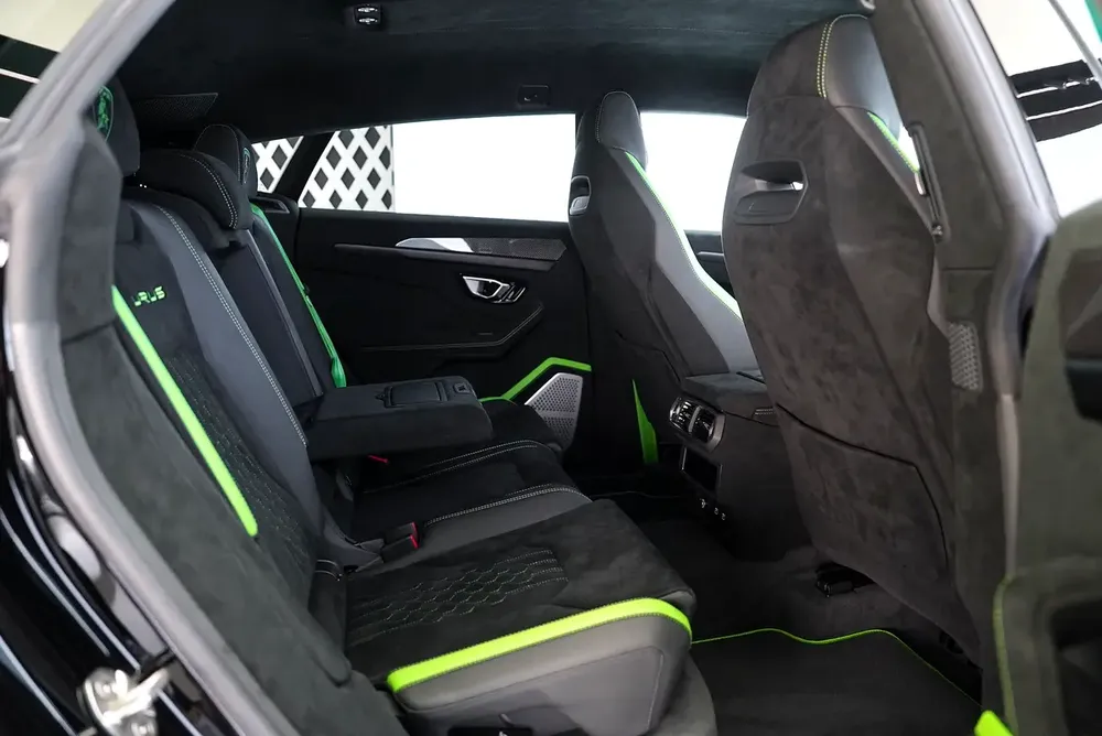 URUS PERFORMANTE - ALCANTARA SEATS - CARBON INTERIOR AND EXTERIOR - TWO TONE INTERIOR - MASSAGE SEAT - Image 11
