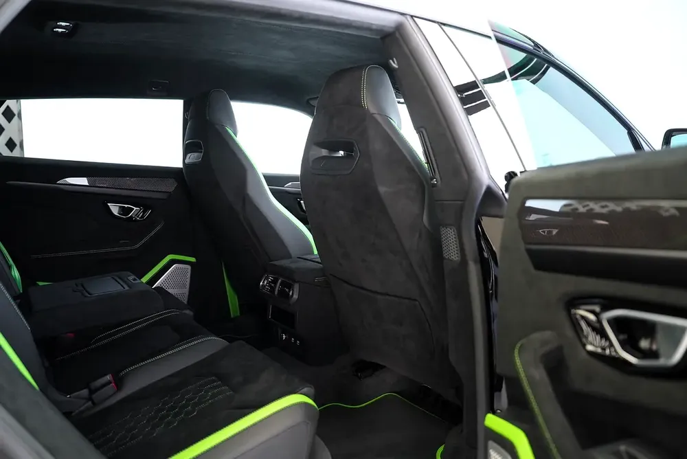URUS PERFORMANTE - ALCANTARA SEATS - CARBON INTERIOR AND EXTERIOR - TWO TONE INTERIOR - MASSAGE SEAT - Image 12