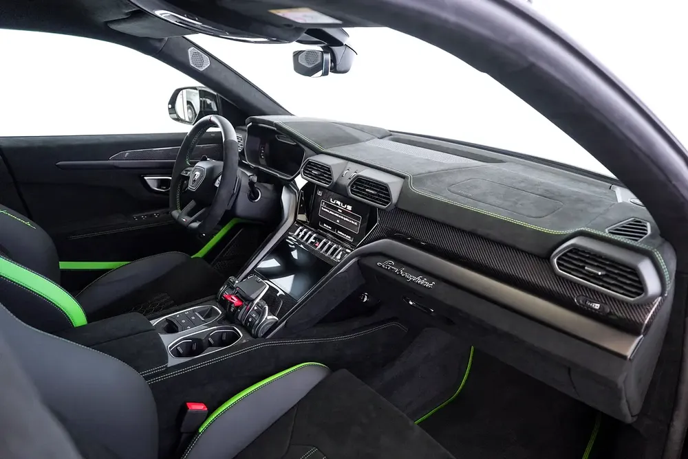 URUS PERFORMANTE - ALCANTARA SEATS - CARBON INTERIOR AND EXTERIOR - TWO TONE INTERIOR - MASSAGE SEAT - Image 13