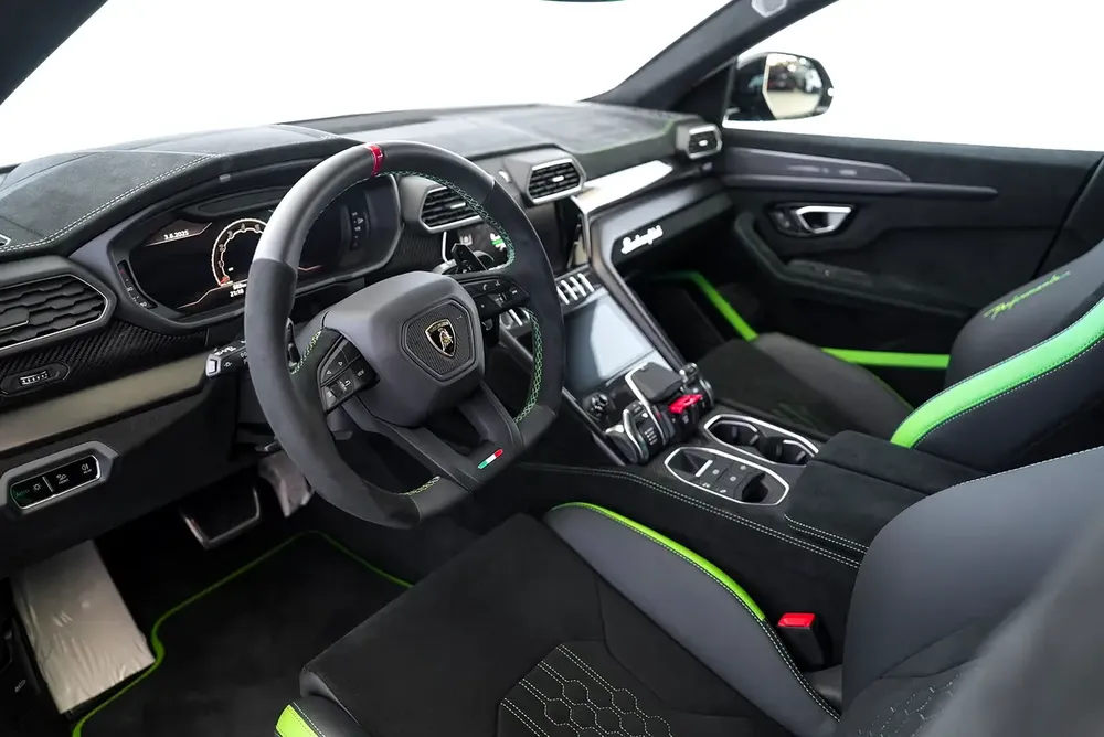 URUS PERFORMANTE - ALCANTARA SEATS - CARBON INTERIOR AND EXTERIOR - TWO TONE INTERIOR - MASSAGE SEAT - Image 6
