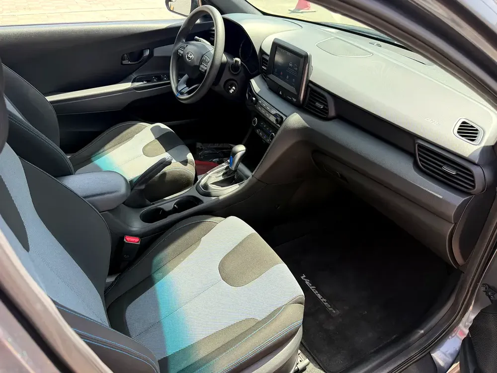 Hyundai Veloster GL 2020 - American Specs - Image 12