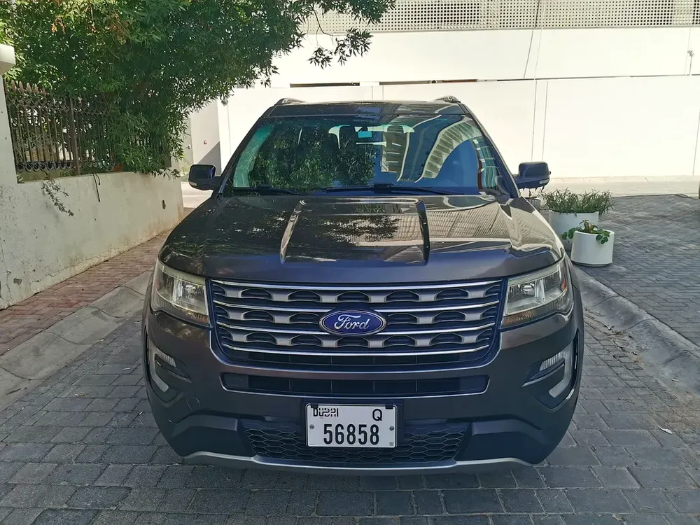 Ford Explorer XLT 2016 Grey single owner low mileage 7 seats - Image 19