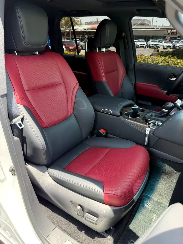 Toyota Land Cruiser 2024 VXR GCC Specs - Brand New Condition - Image 17