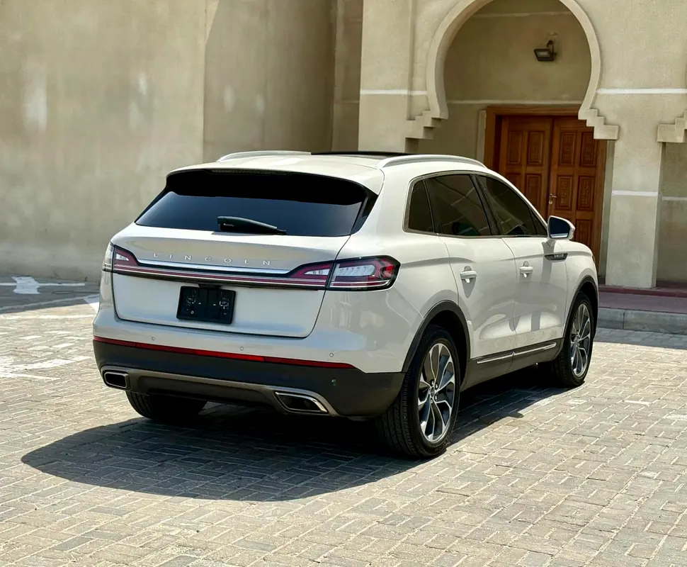 لينكولن 2023  فل اوبشن 2023 Lincoln Nautilus Reserve - American Specs - Image 4