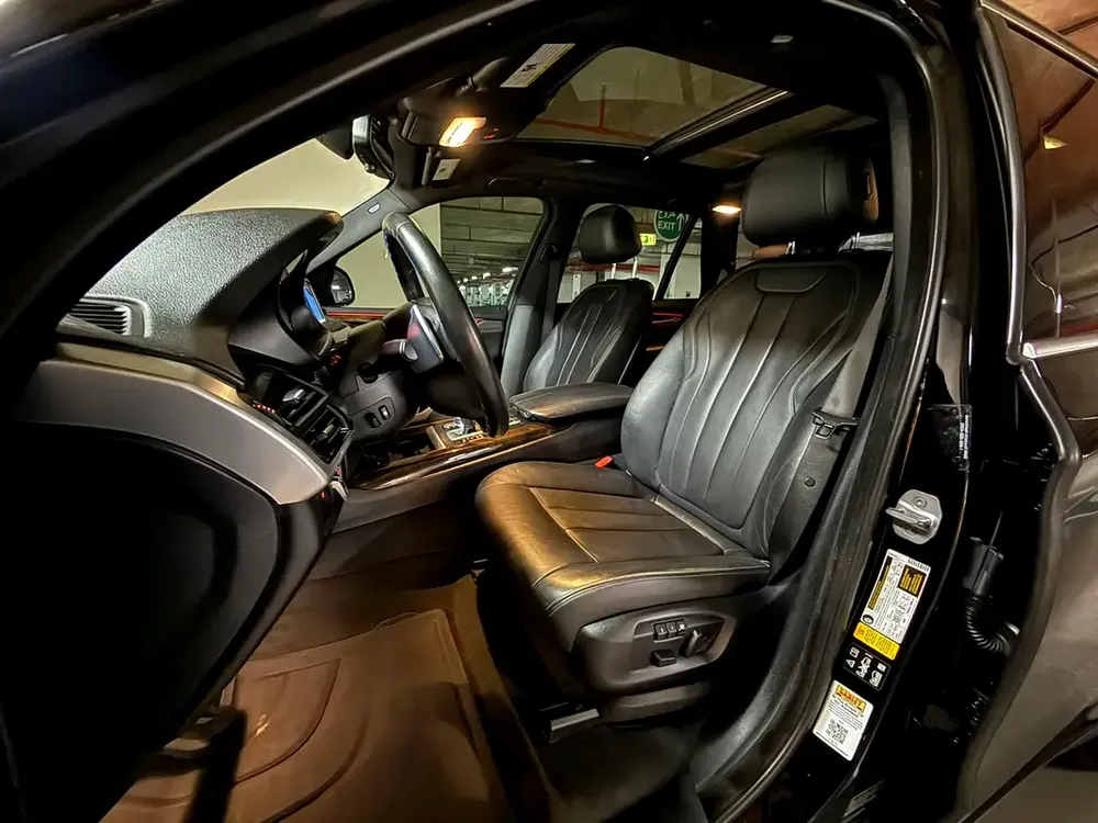 “BLACK BEAUTY” BMW X5 xDrive35i Exclusive 2018 - American Specs - Image 9