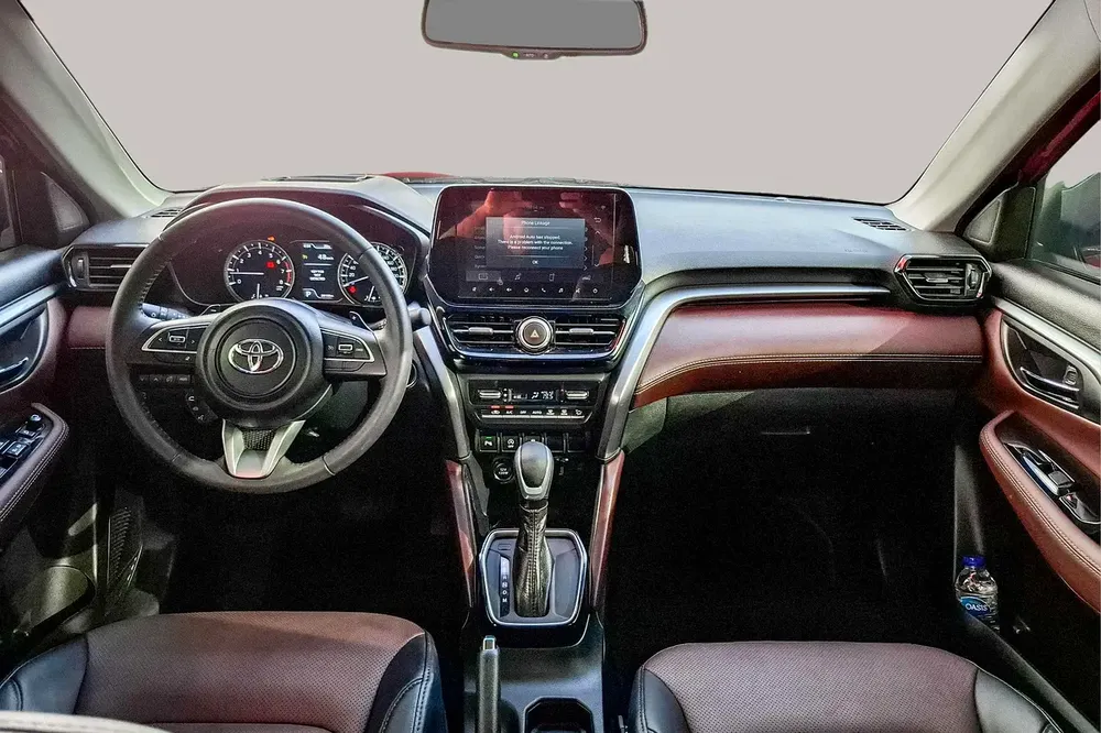 AED 1201/month | 2025 Toyota Urban Cruiser  | GCC Specs | Ref#430978 - Image 9