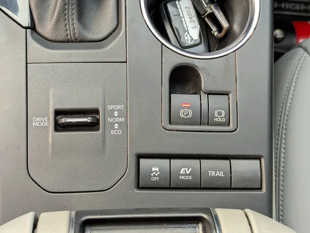 Toyota Highlander GXR Hybrid 2022 - GCC Specs - Excellent Condition - Image 11