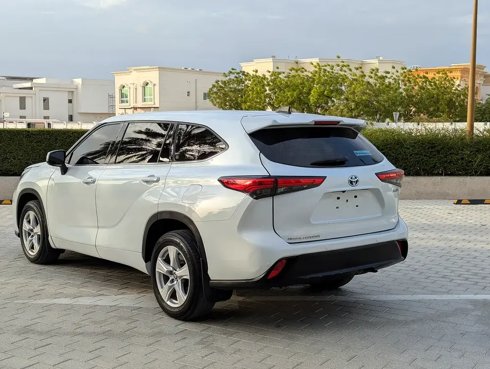 Toyota Highlander GXR Hybrid 2022 - GCC Specs - Excellent Condition - Image 13
