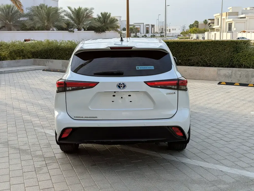 Toyota Highlander GXR Hybrid 2022 - GCC Specs - Excellent Condition - Image 17