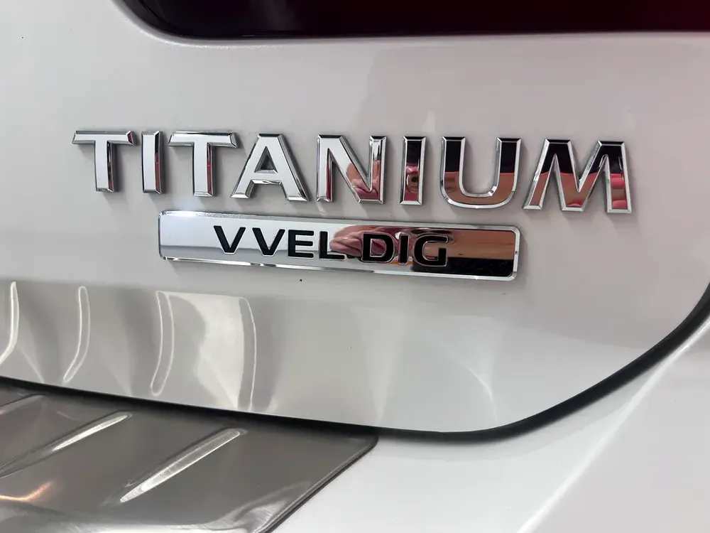 Nissan Patrol LE Titanium V8 2021 - GCC Specs - Full Original Paint - Image 9