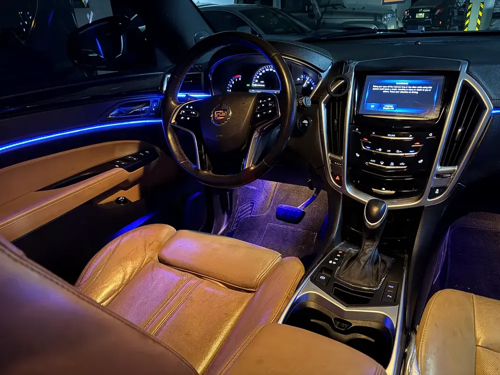 2015 Cadillac SRX Luxury | GCC Specs | Well Maintained - Image 10