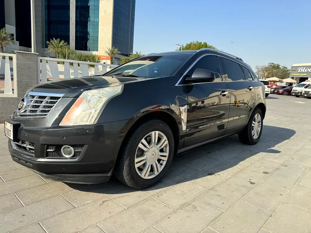 2015 Cadillac SRX Luxury | GCC Specs | Well Maintained - Image 5