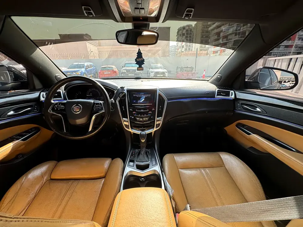 2015 Cadillac SRX Luxury | GCC Specs | Well Maintained - Image 6