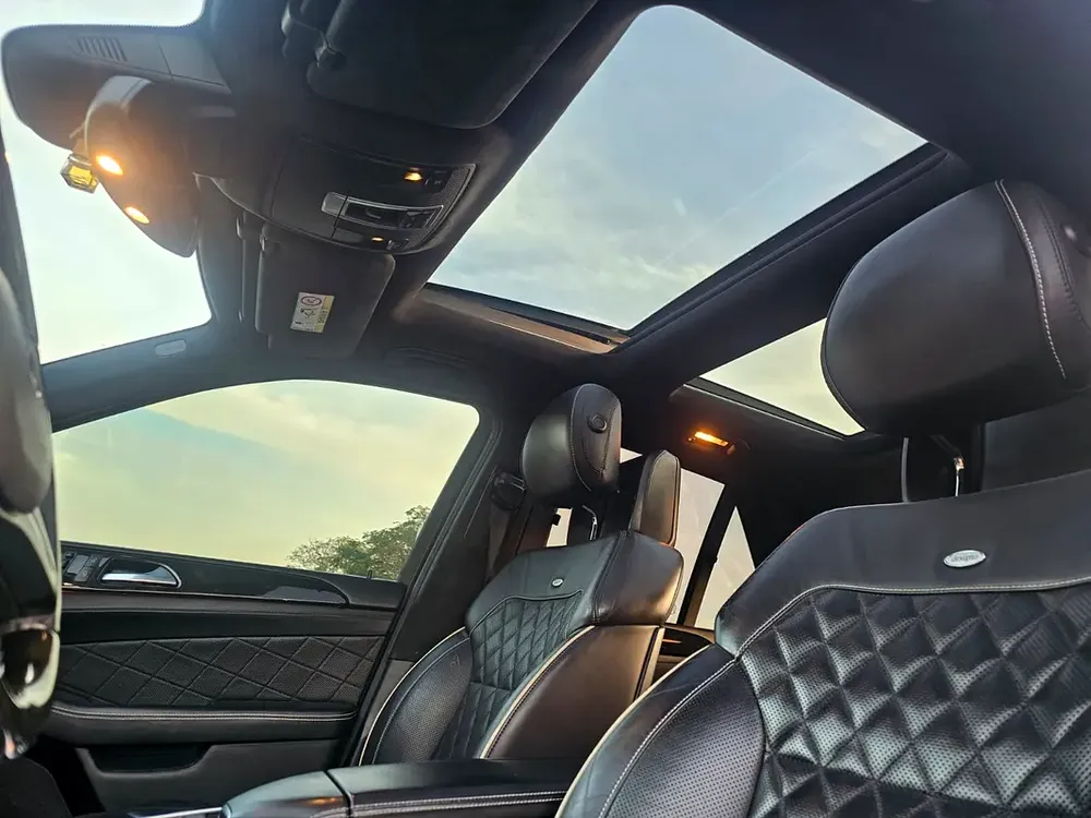 2015 Mercedes-Benz M-Class ML 500 | GCC Specs | V8 Luxury SUV - Image 12