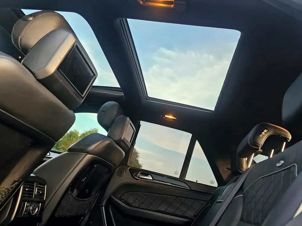2015 Mercedes-Benz M-Class ML 500 | GCC Specs | V8 Luxury SUV - Image 6