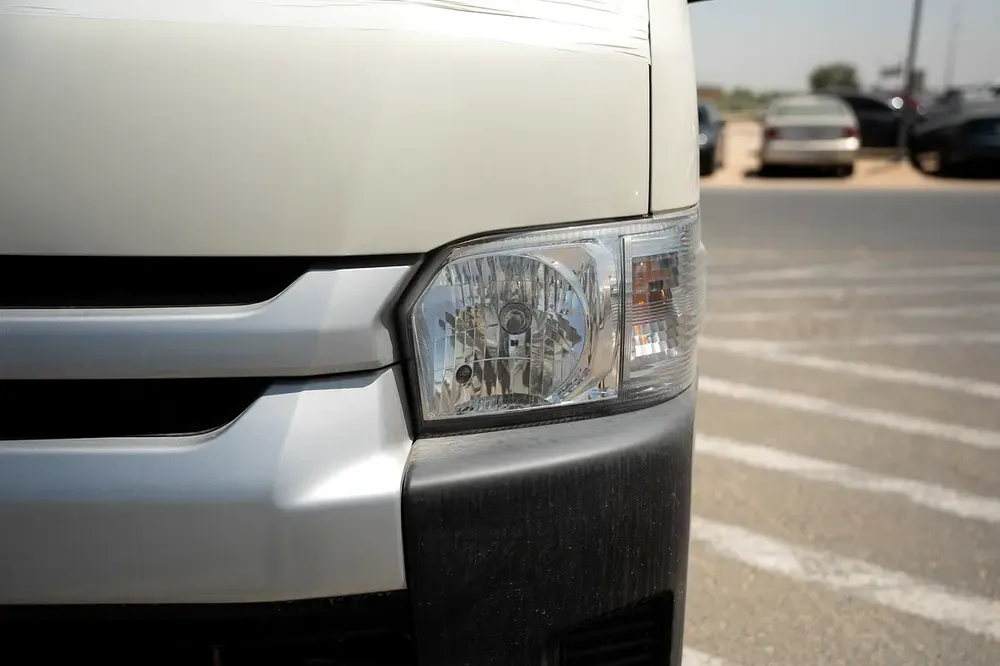 TOYOTA HIACE 2.7 PETROL DELIVERY VAN HIGH ROOF 2025 - Image 6