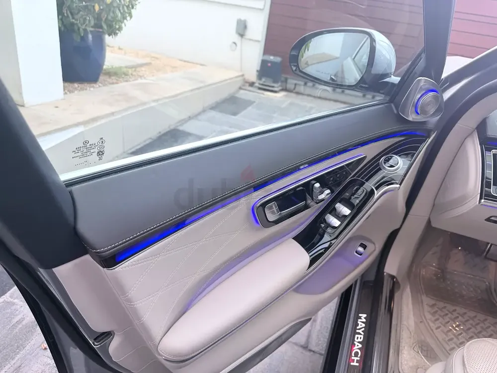 Mercedes Maybach s680 - Image 10