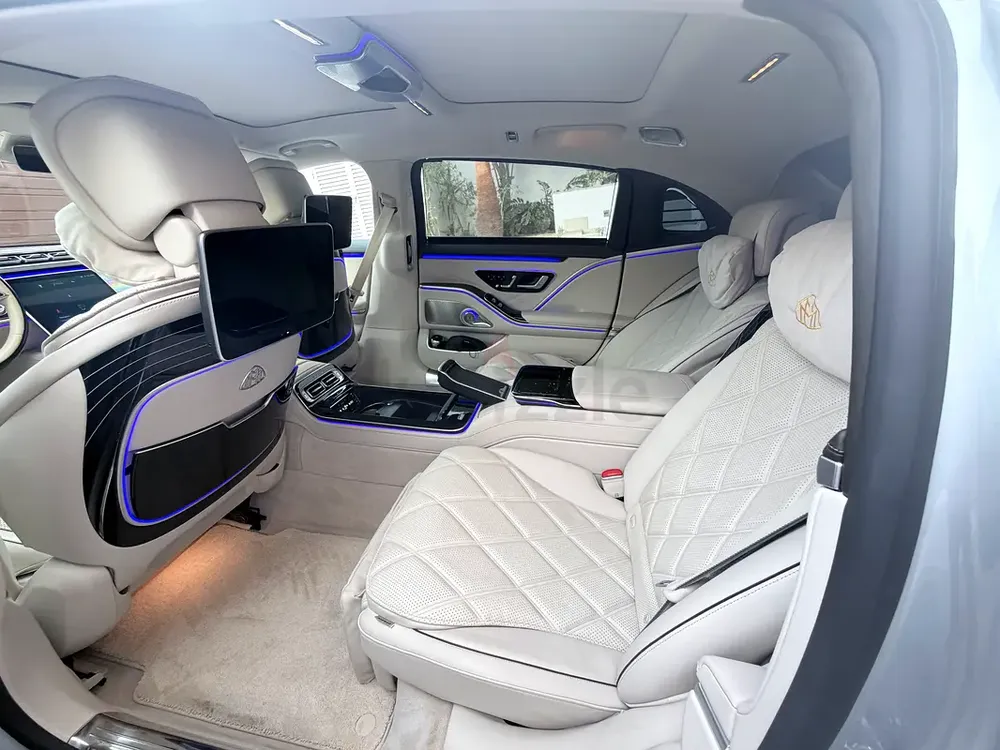Mercedes Maybach s680 - Image 14