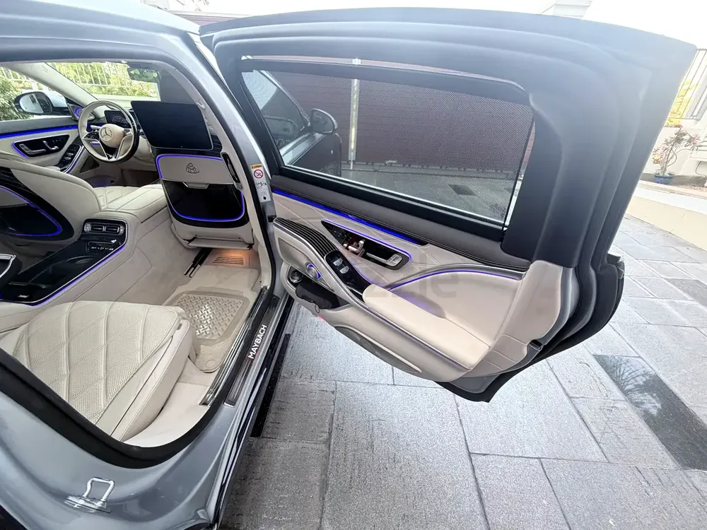 Mercedes Maybach s680 - Image 16
