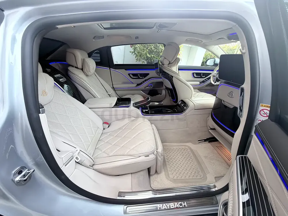 Mercedes Maybach s680 - Image 17
