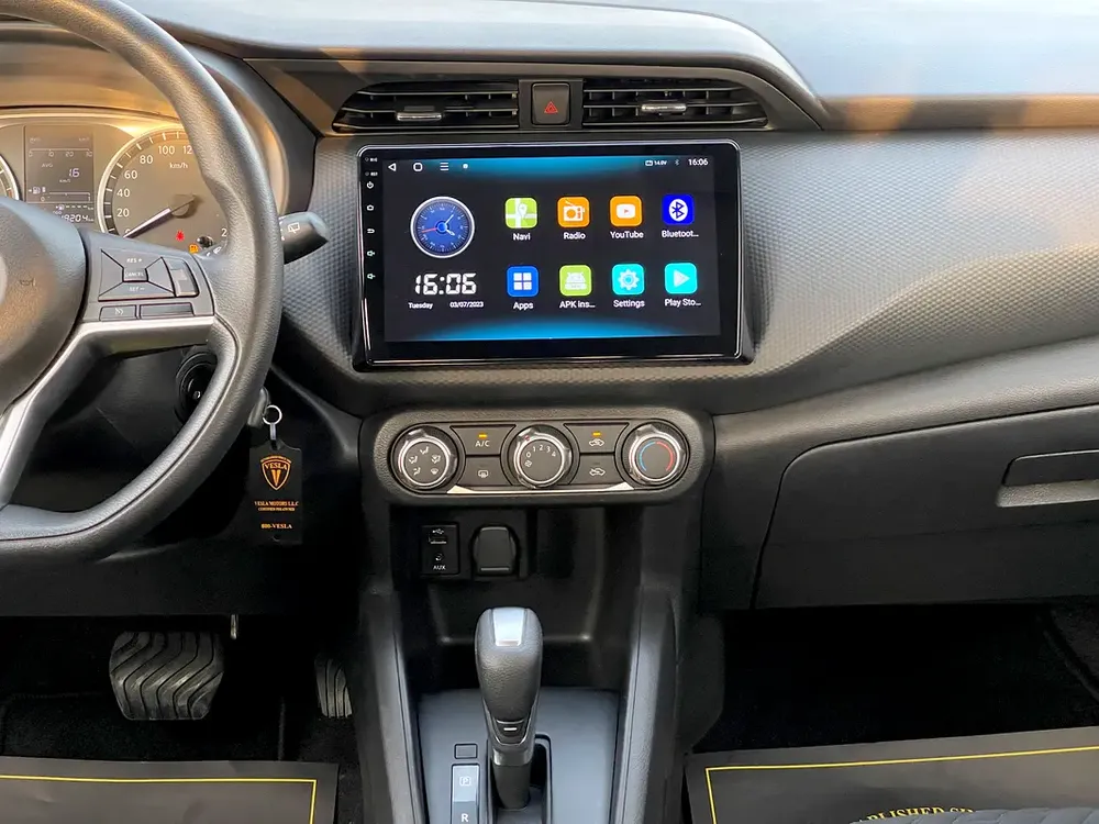 UNLIMITED MILEAGE WARRANTY / CRUISE CONTROL + NAVIGATION + CAMERA + APPLE CAR PLAY + - Image 13