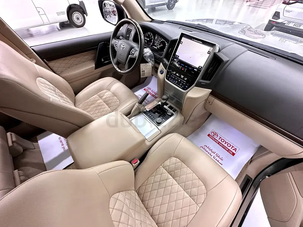 GCC•GXR GT•full service Toyota•original paint•free accident•108kkm - Image 18